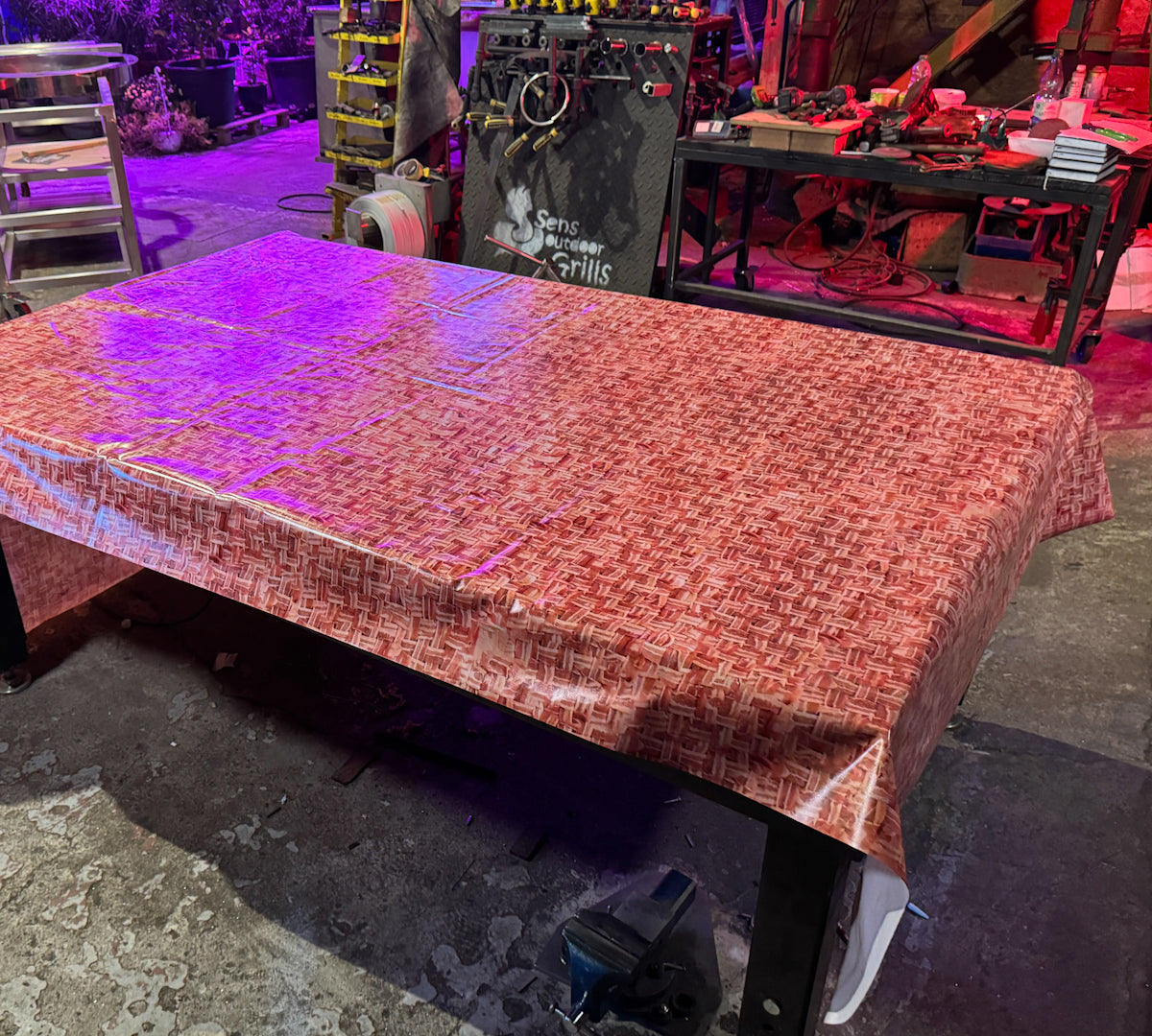 Die Bacon-Tischdecke